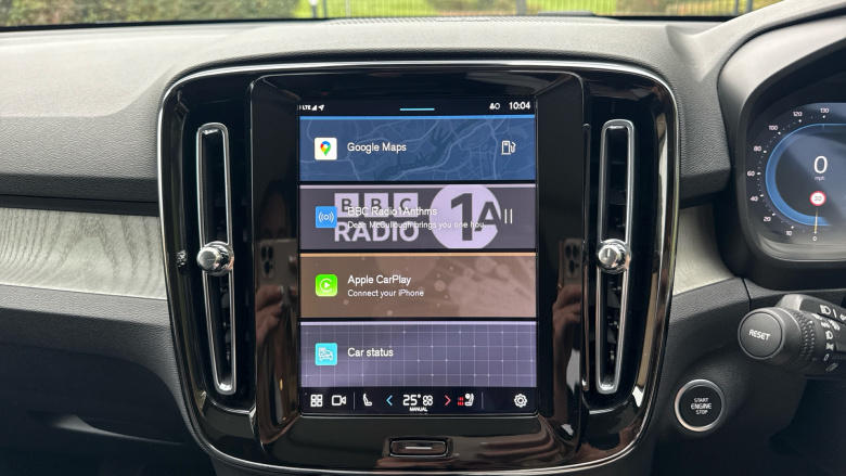 Volvo XC40 2.0 B3P Ultra Dark 5dr Auto Petrol Estate